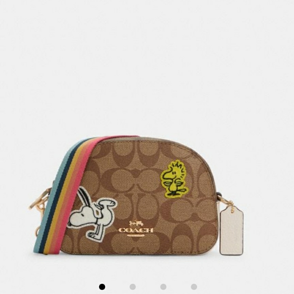✨⚡SOLD ✨⚡Coach X Peanuts Mini Serena Snoopy